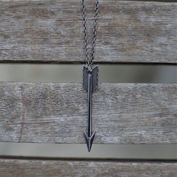 THE ARROW CHAIN NECKLACE