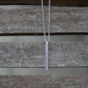 THE LINE CHAIN NECKLACE