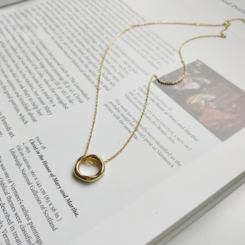 THE HARMONIA NECKLACE