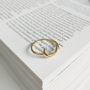 THE SELENE RING