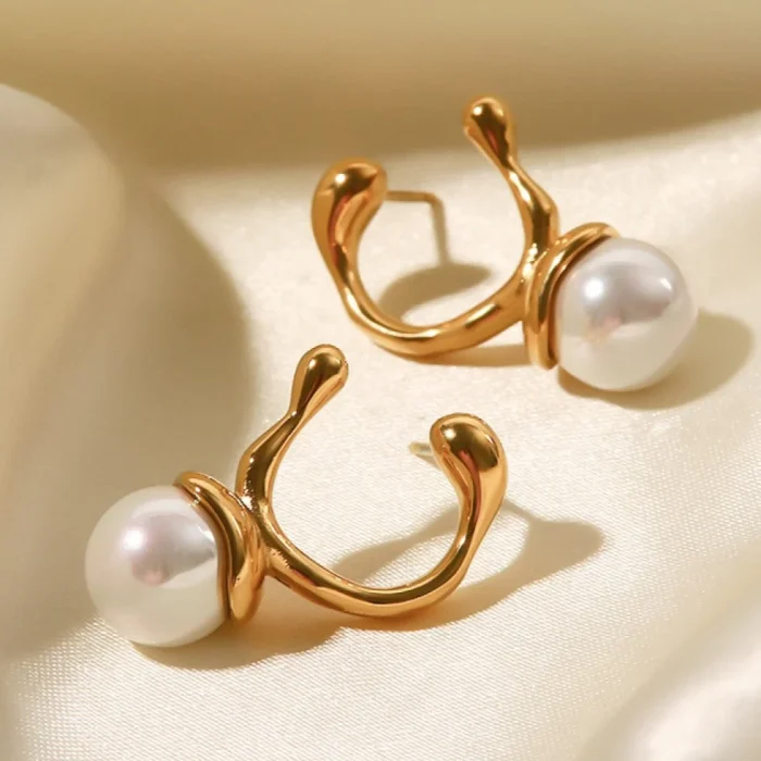 PEARL EARRINGS