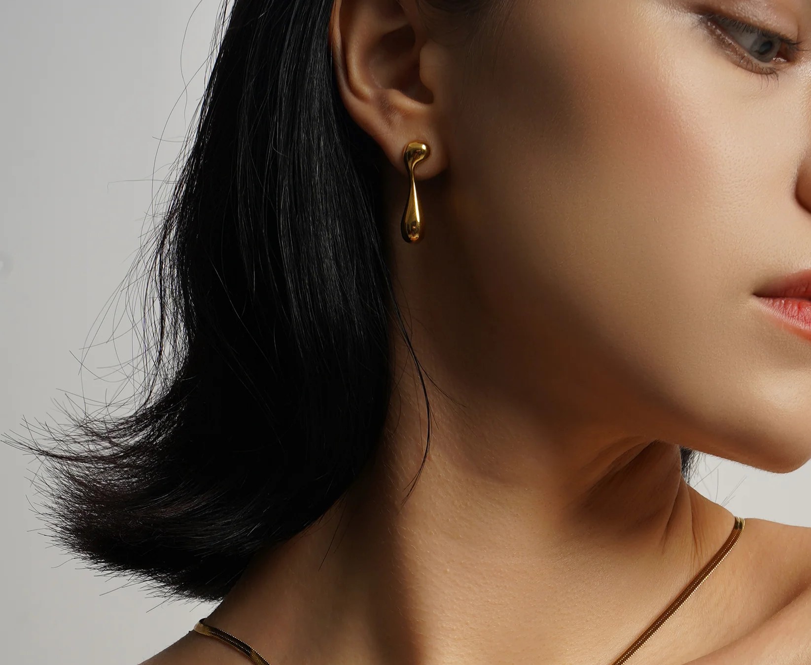 ABSTRACT EARRINGS GOLD